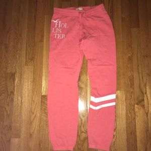 Hollister peach colored sweatpants